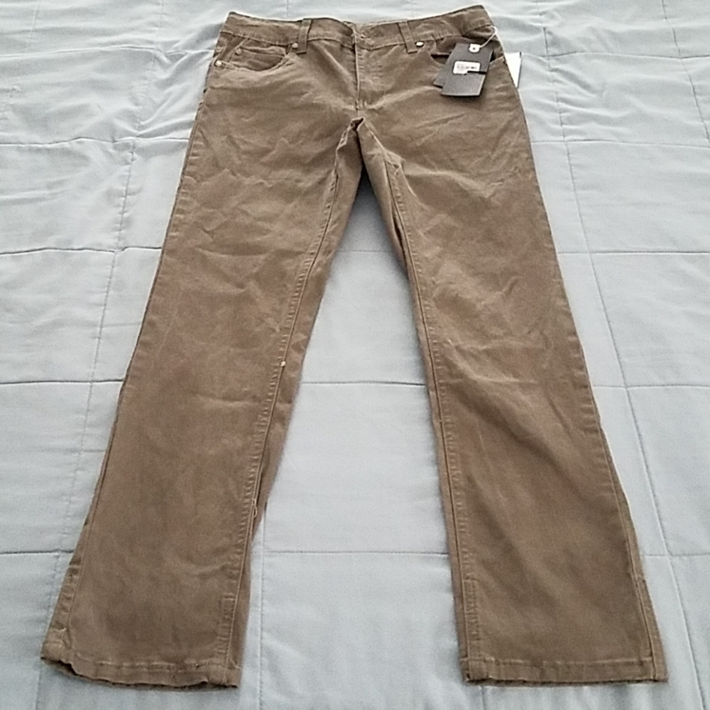 BOYS NWTS MATIX VINTAGE WASH JEAN. SIZE 14